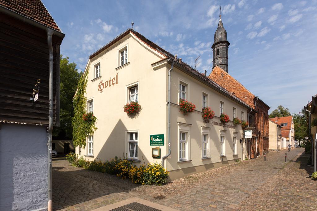 Up Hus Hotel Neuruppin Exterior foto