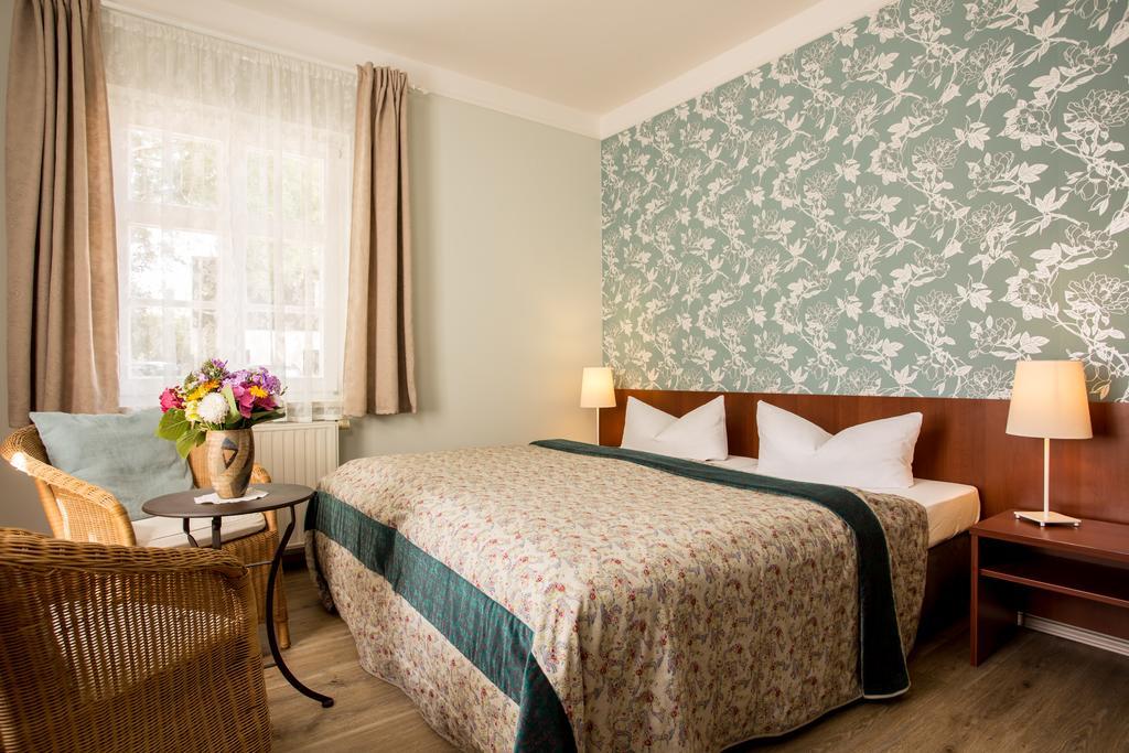Up Hus Hotel Neuruppin Quarto foto